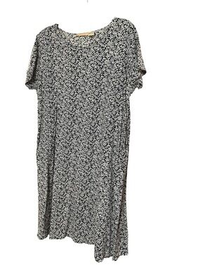 Navy & White Floral Midi Dress - Short Sleeve